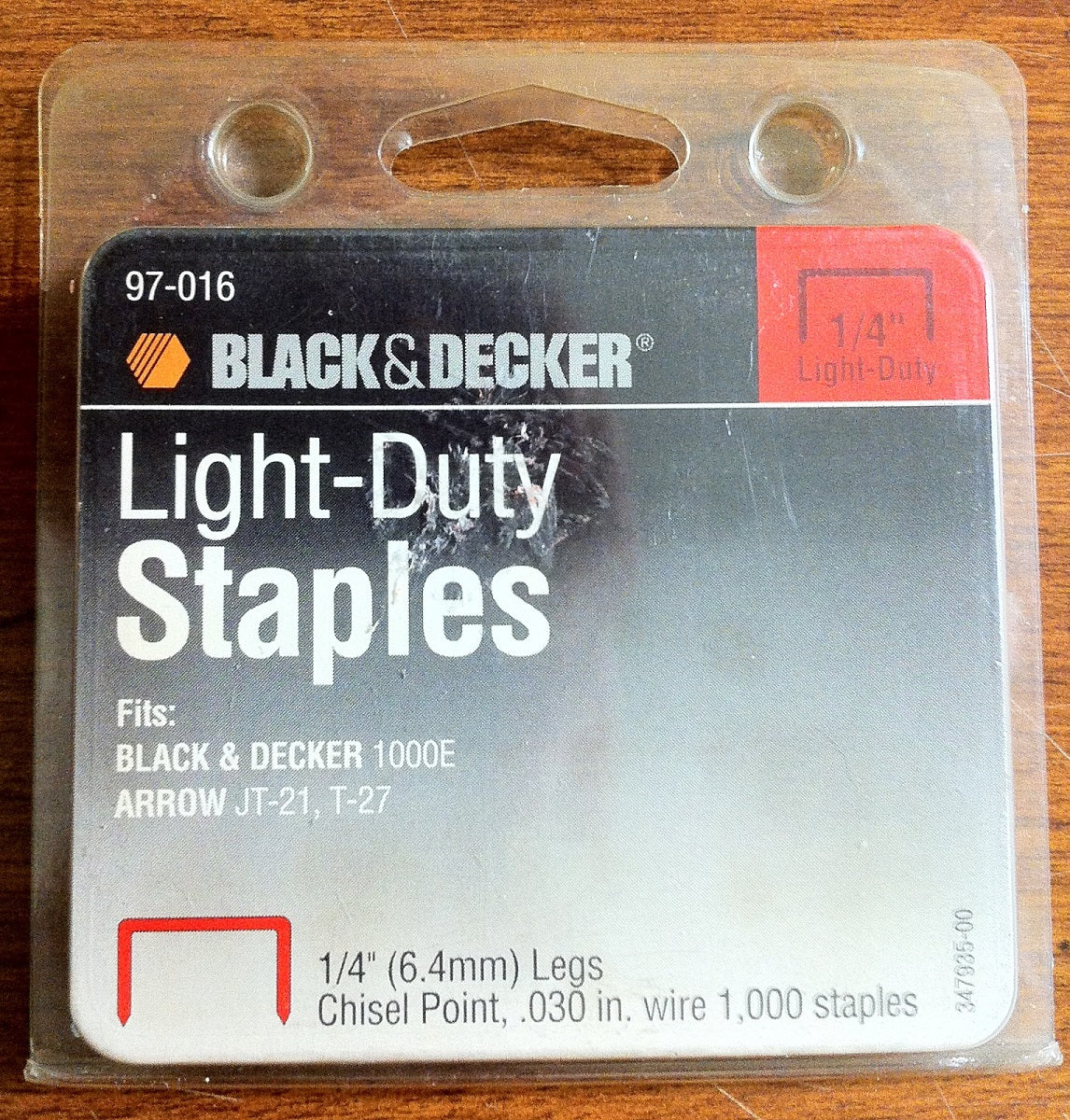 Black and Decker 1/4" Light-Duty Staples (1000 ct)